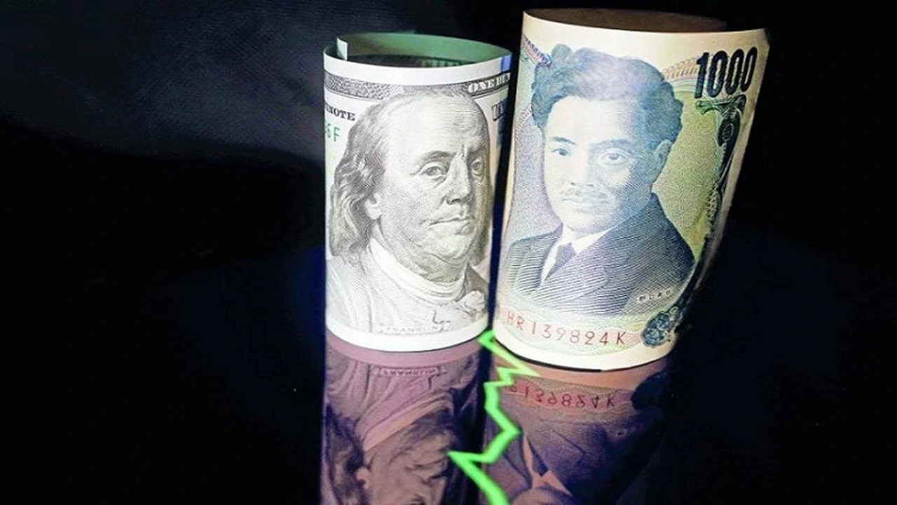 قفزة في أسعار الطاقة العالمية تدفع الدولار للارتفاع أمام اليورو والين والفرنك السويسري